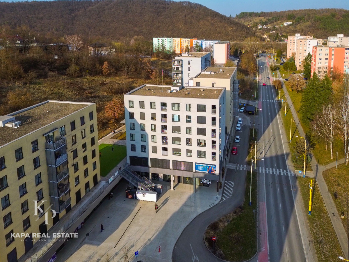 NA PRENÁJOM veľkometrážny 3 izbový byt v novostavbe na Sídlisku III