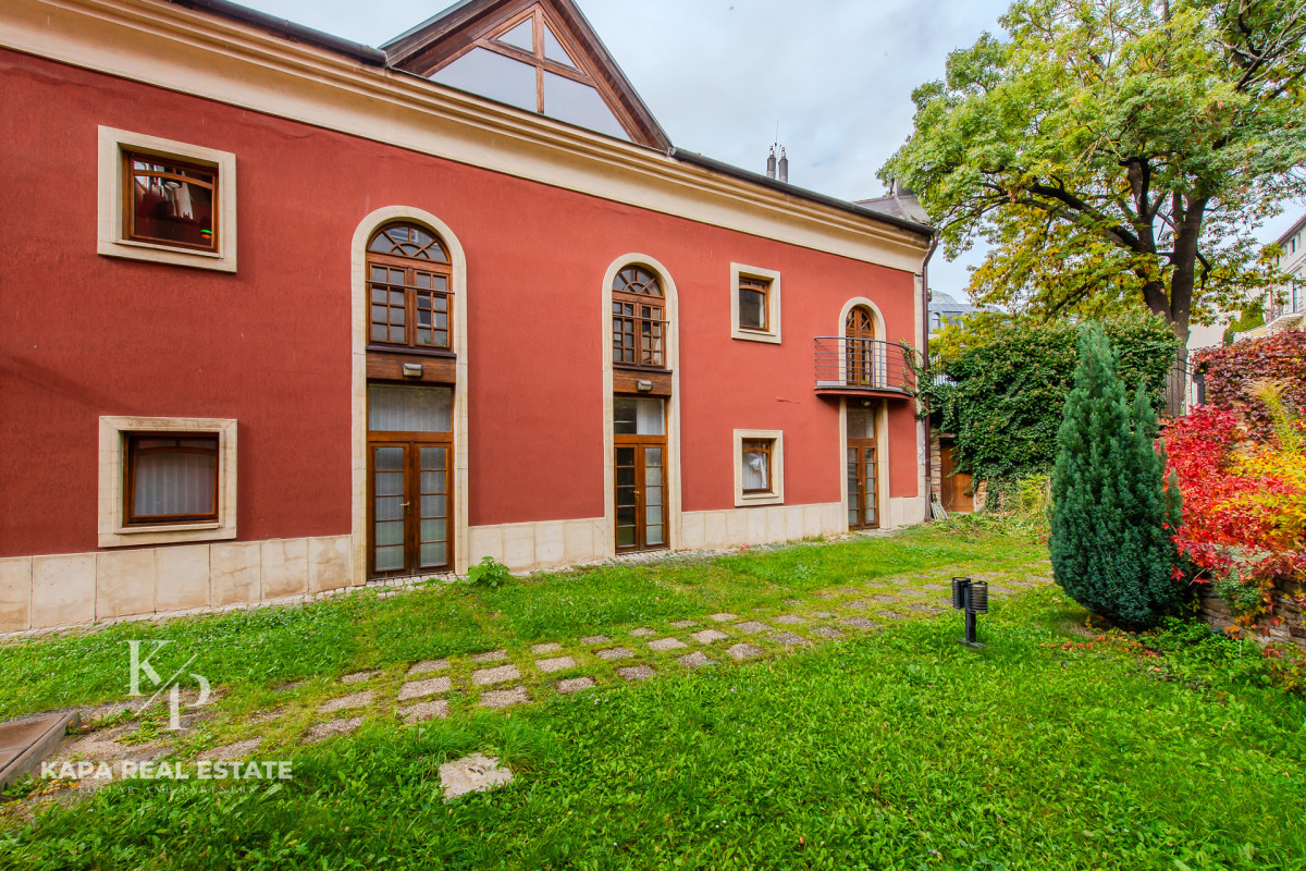 NA PRENÁJOM: Atraktívne komerčné priestory (177 m²) v centre Prešova