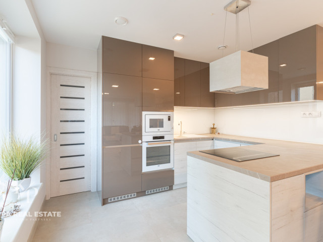 NA PRENÁJOM veľkometrážny 3 izbový byt v novostavbe na Sídlisku III - 7