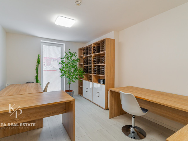 Nadštandardný 2 izbový byt s parkovaním v absolútnom centre Prešova - 19