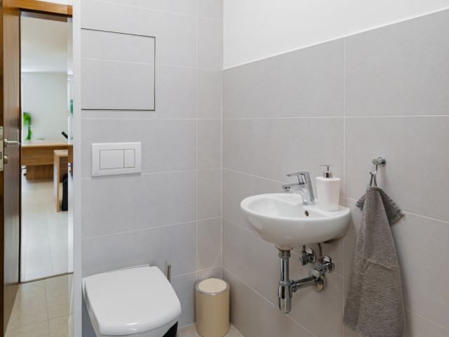 Nadštandardný 2 izbový byt s parkovaním v absolútnom centre Prešova - 23