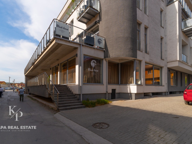 Nadštandardný 2 izbový byt s parkovaním v absolútnom centre Prešova - 25