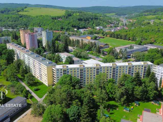 3 izbový byt na Volgogradskej ulici - dokonalý základ pre váš vysnívaný domov - 2