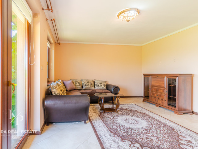 REZERVOVANÉ: Moderný 4 izbový bungalov s krbom a slnečnou záhradou – Fintice - 15