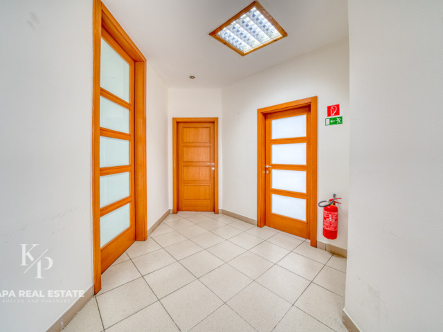 NA PRENÁJOM: Atraktívne komerčné priestory (177 m²) v centre Prešova - 13