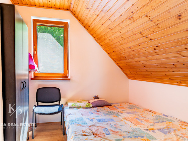 NA PREDAJ: Priestranná murovaná chata s krbom a terasou – Domaša, časť Valkov - 17