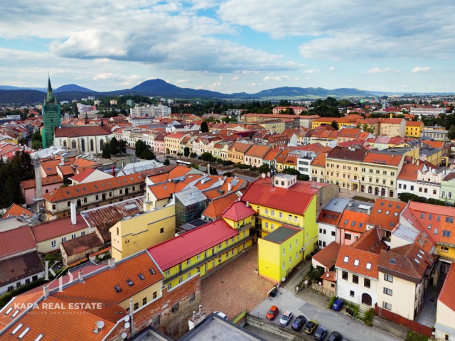 NA PREDAJ: Historický meštiansky dom, Hlavná ulica, Prešov - 31