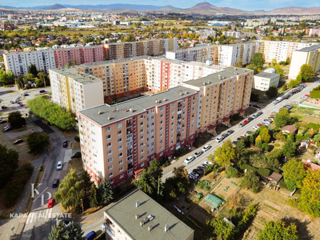 3 izbový byt s výhľadom na Slánske vrchy v pôvodnom stave, Lomnická ulica, Prešov