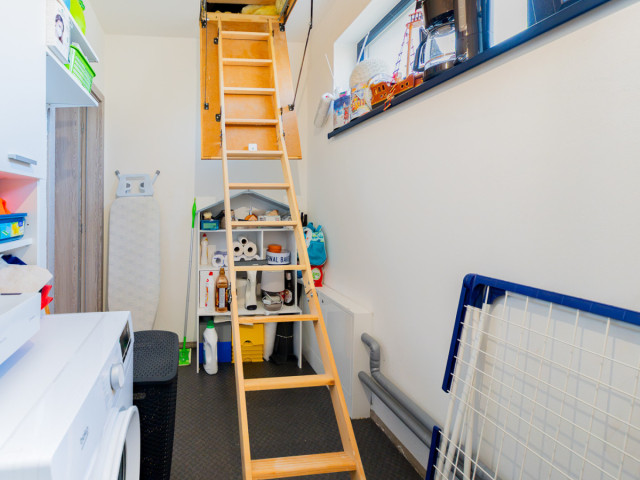 NA PREDAJ: moderný 4 izbový bungalov s veľkou záhradou, obec Župčany - 25